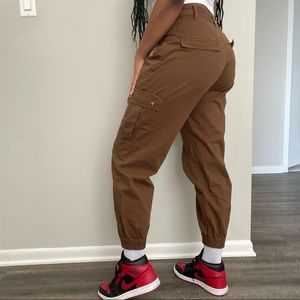High waisted brown cargo pants